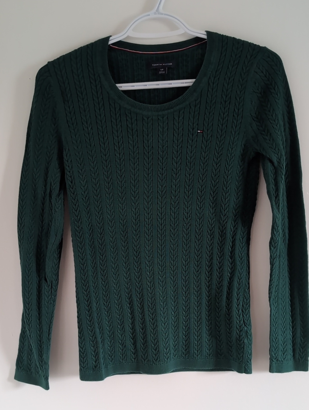 Tommy Hilfiger Women's Dark Green Cable Knit Crew Neck Sweater